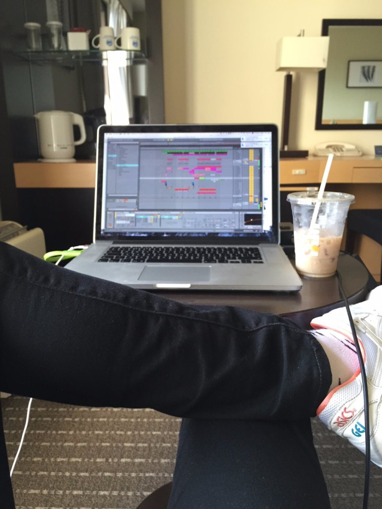 横浜のホテルにて